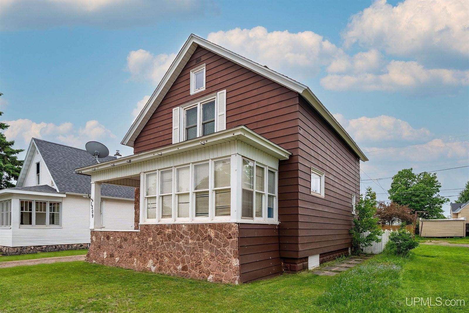 1209 N 3rd Street, Ishpeming, MI 49849