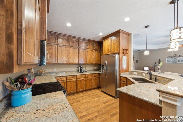 2260 Rocky Ridge Loop, Canyon Lake, TX 78133