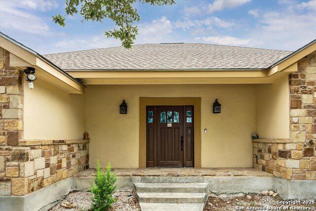 2260 Rocky Ridge Loop, Canyon Lake, TX 78133