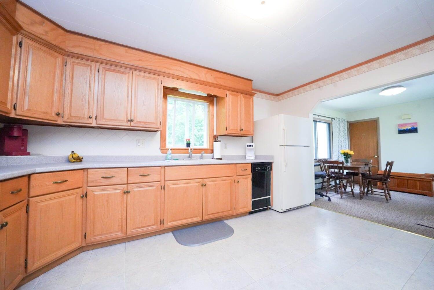 12 Davis Drive, Veazie, ME 04401