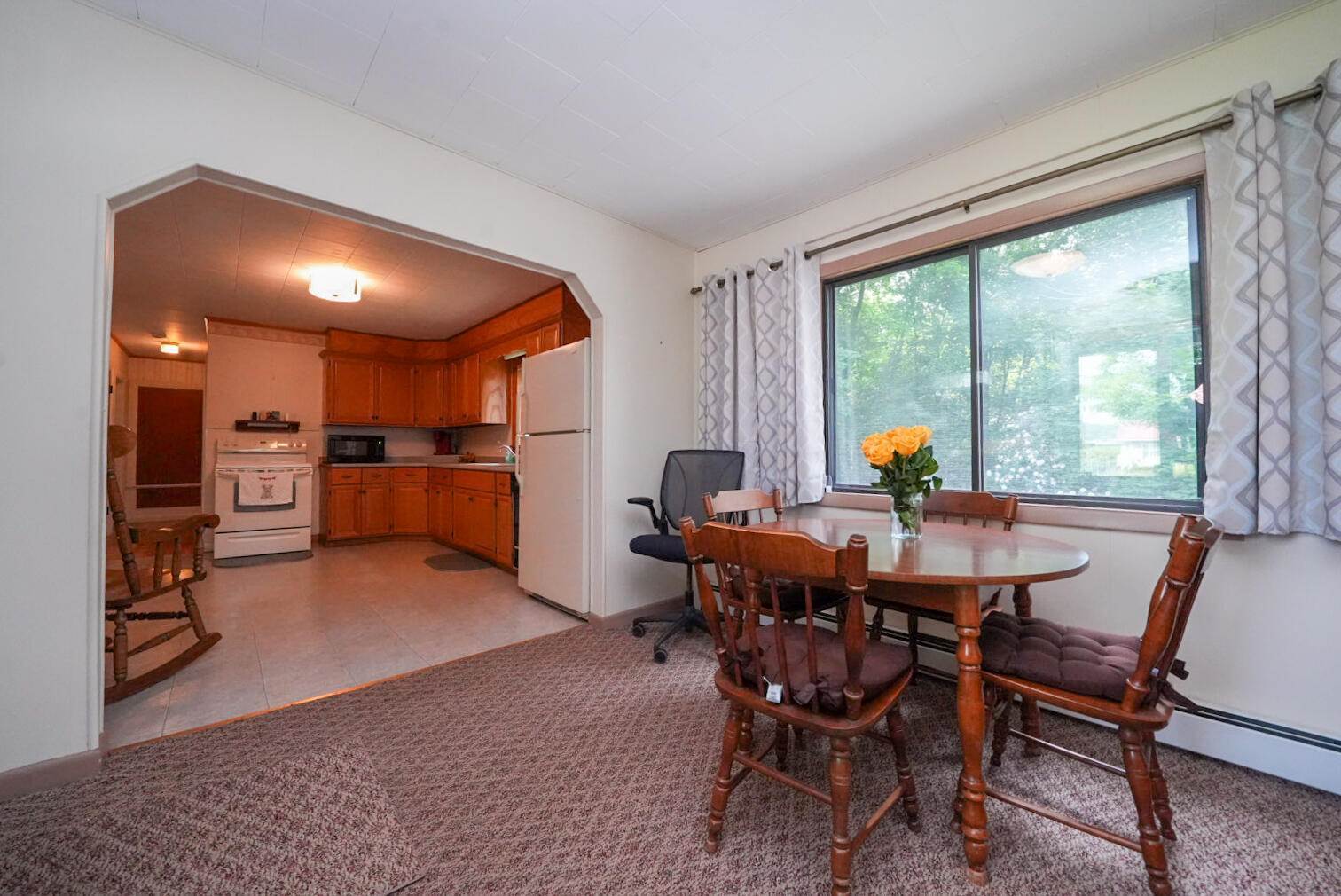 12 Davis Drive, Veazie, ME 04401