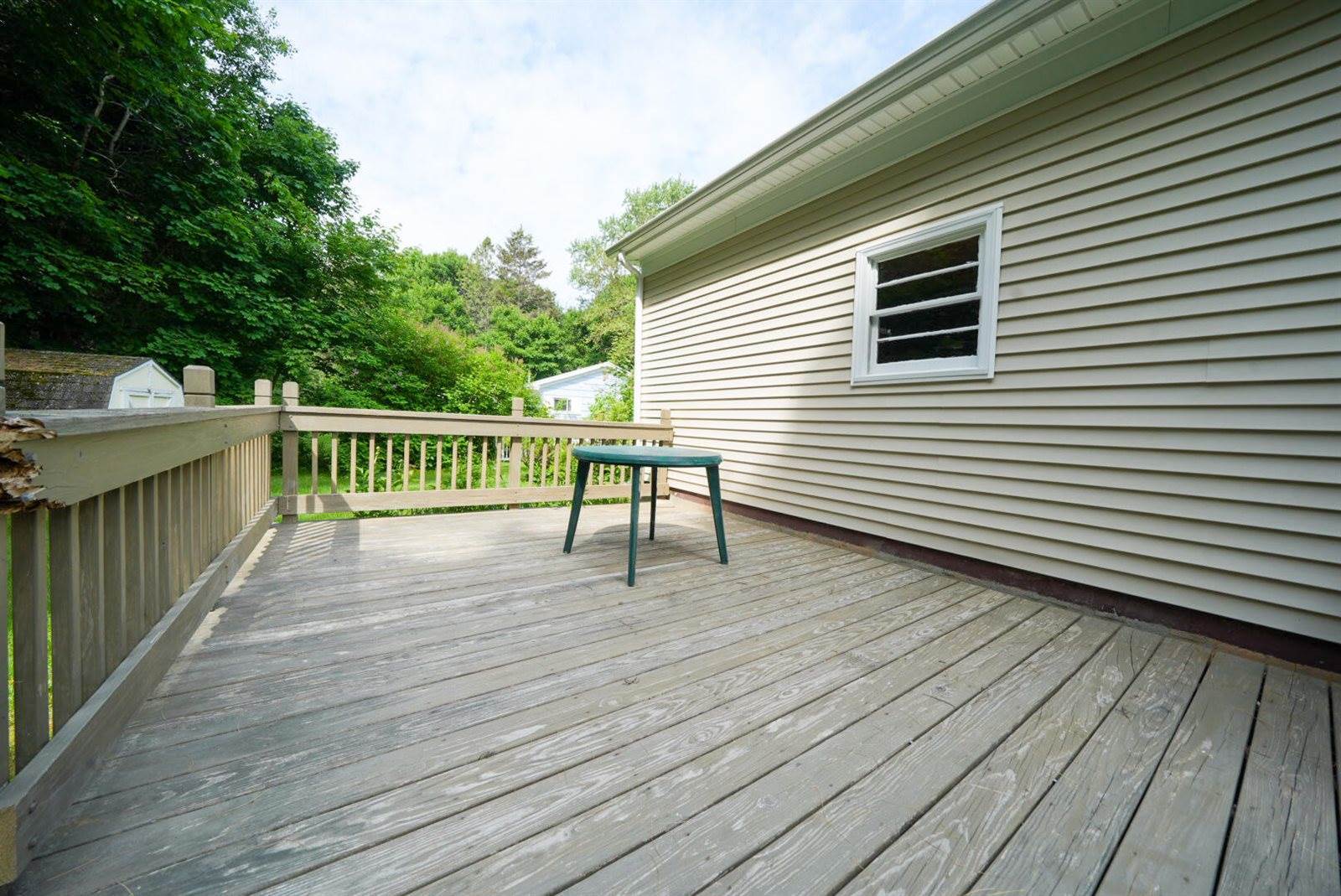 12 Davis Drive, Veazie, ME 04401