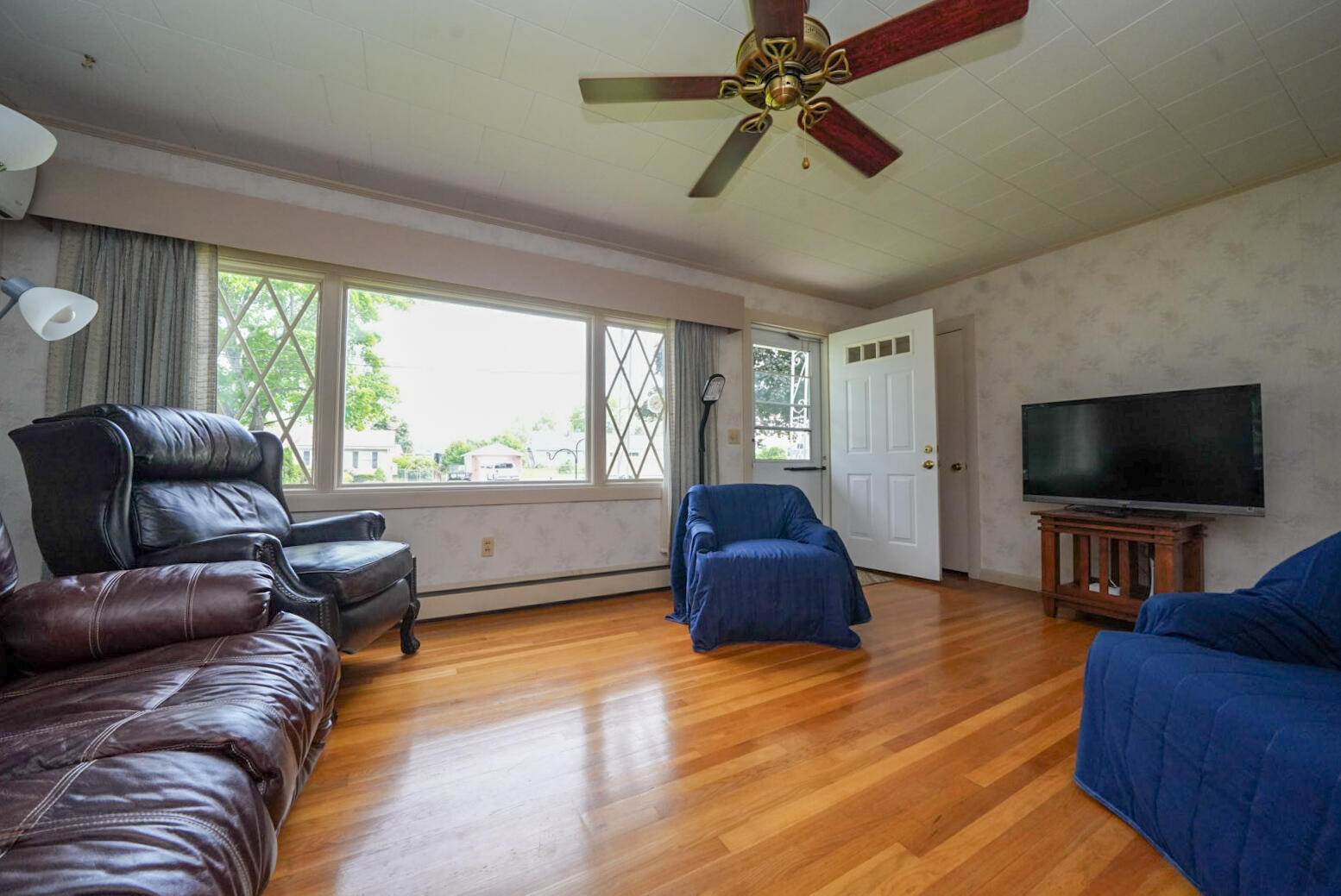 12 Davis Drive, Veazie, ME 04401