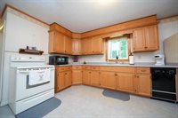 12 Davis Drive, Veazie, ME 04401