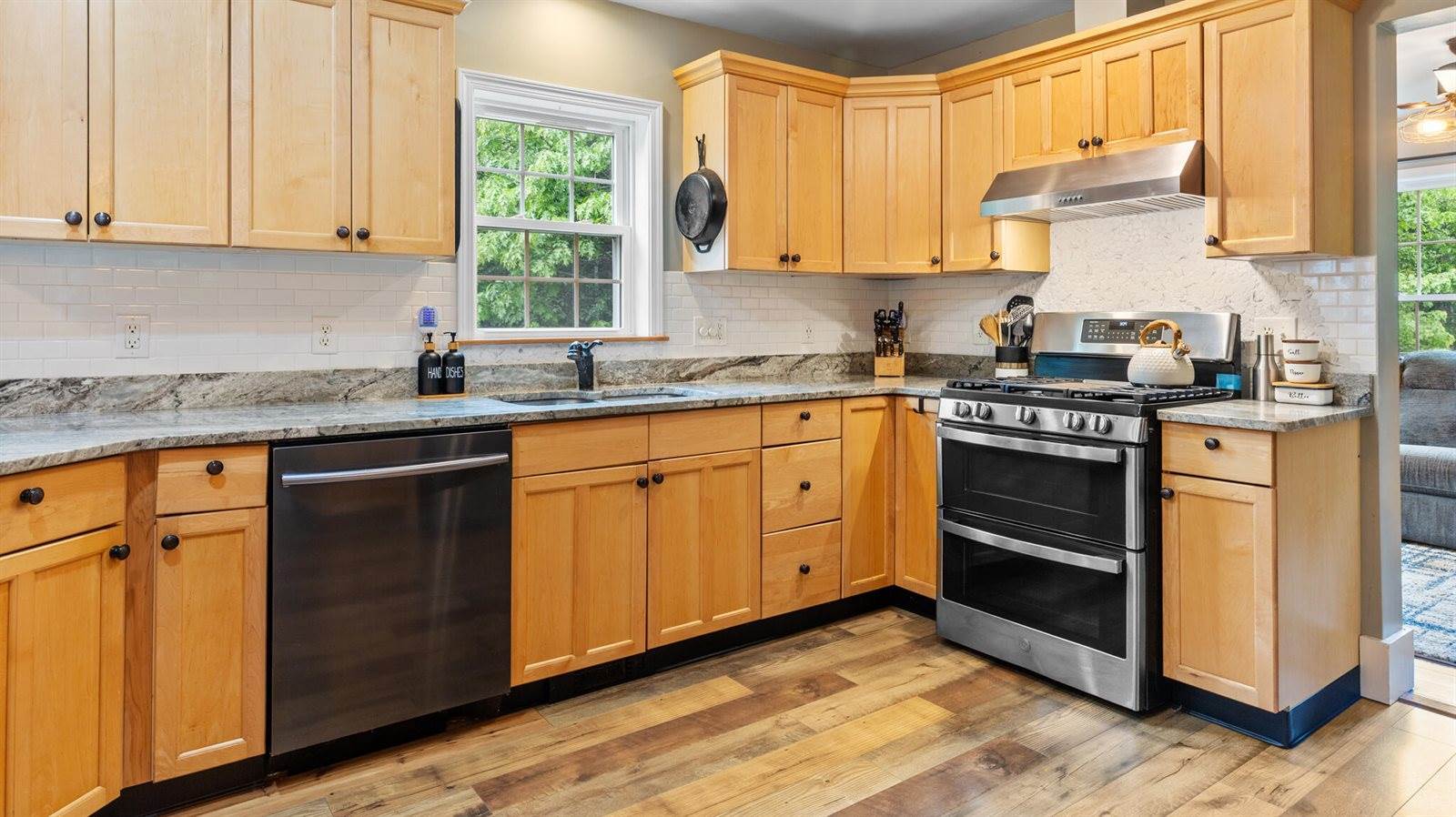 32 Nickerson Road, Searsport, ME 04974