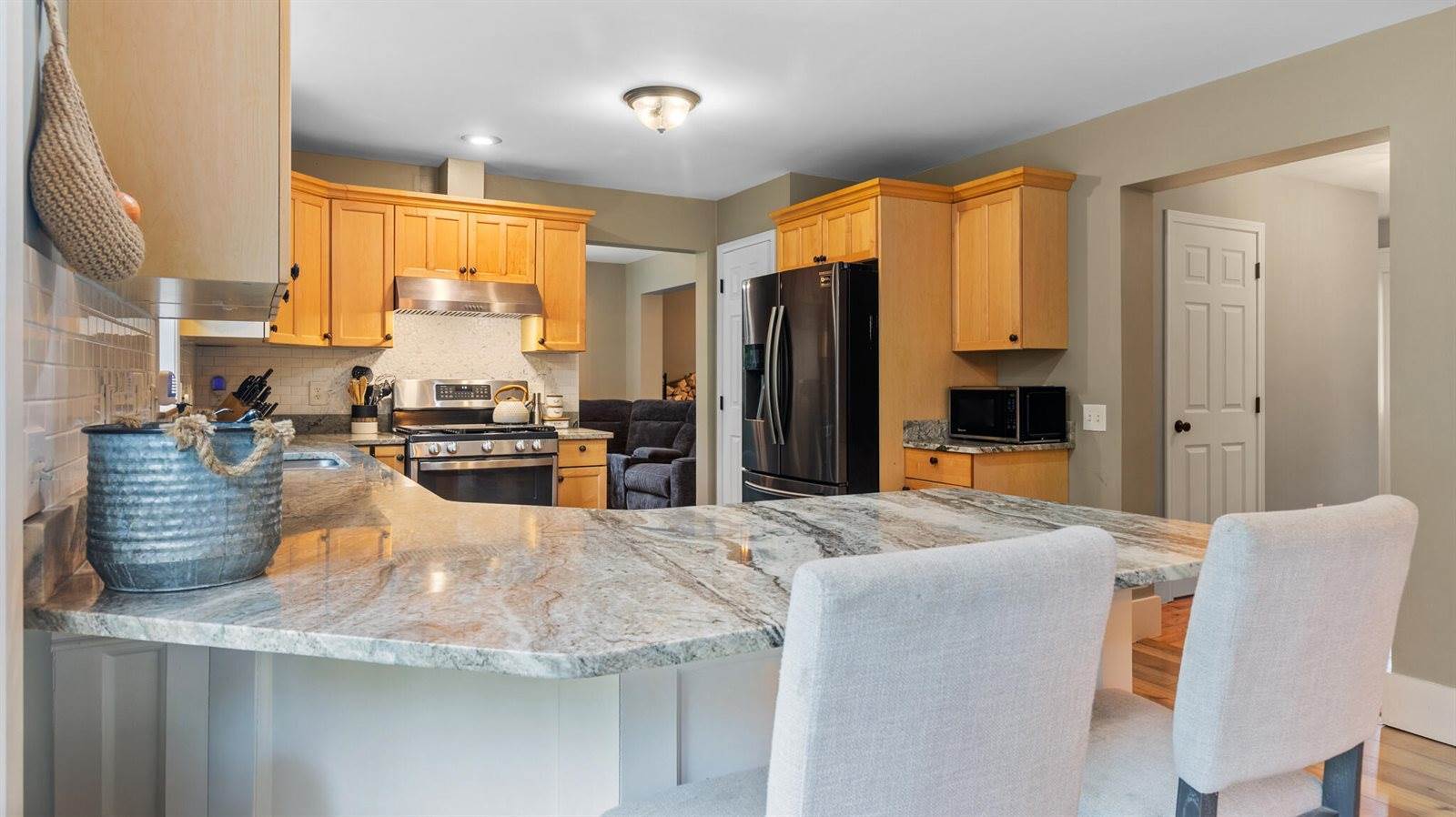 32 Nickerson Road, Searsport, ME 04974