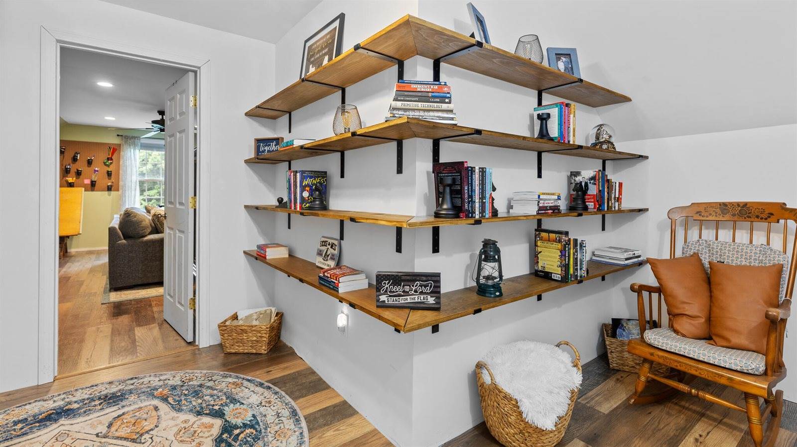 32 Nickerson Road, Searsport, ME 04974