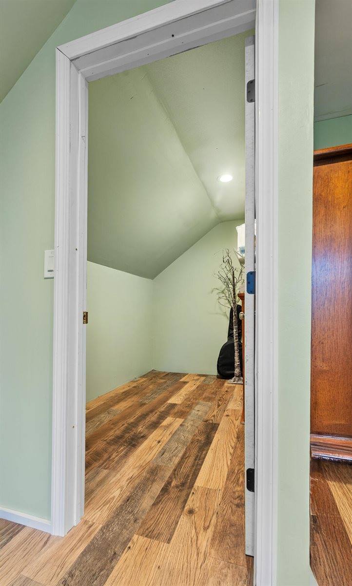 32 Nickerson Road, Searsport, ME 04974