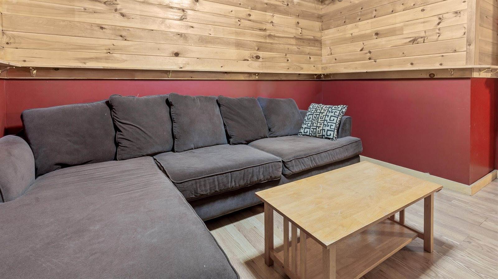 32 Nickerson Road, Searsport, ME 04974