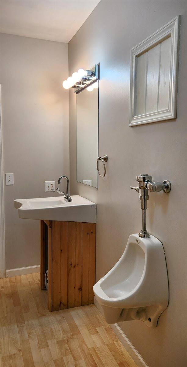 32 Nickerson Road, Searsport, ME 04974