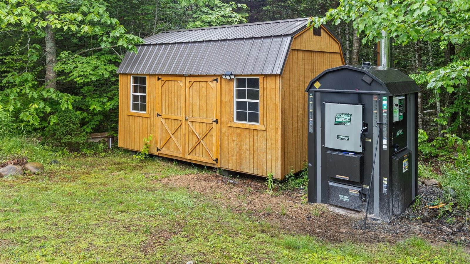 32 Nickerson Road, Searsport, ME 04974