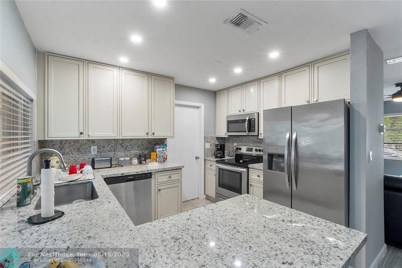 980 NW 69th Ave, Margate, FL 33063