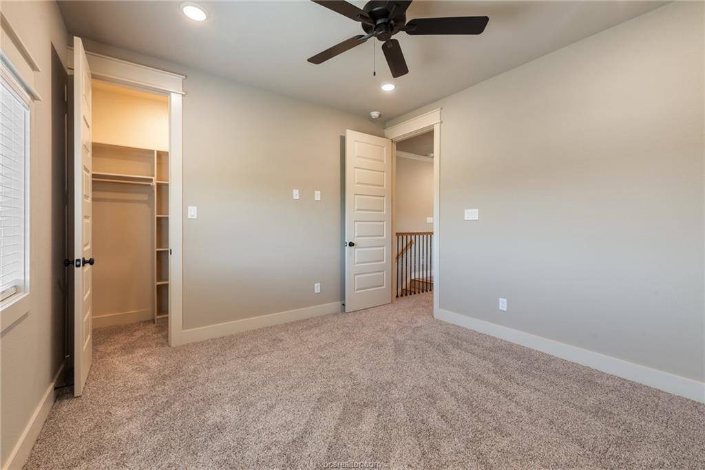 944 Calaveras, College Station, TX 77845