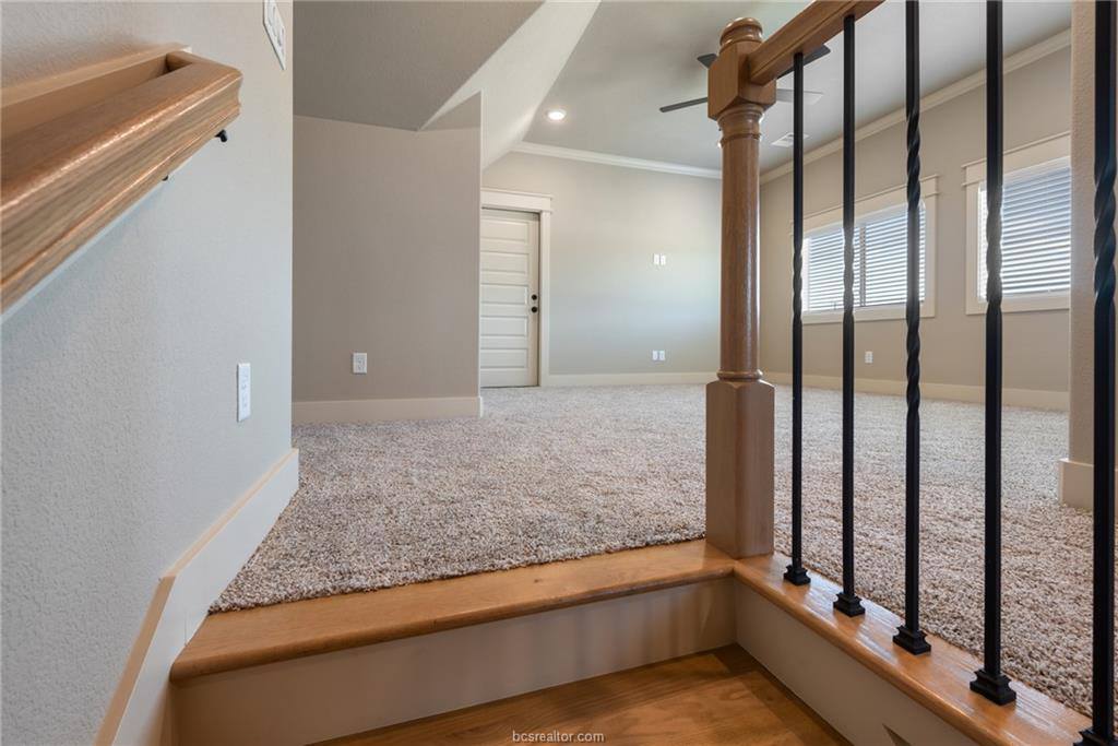 944 Calaveras, College Station, TX 77845