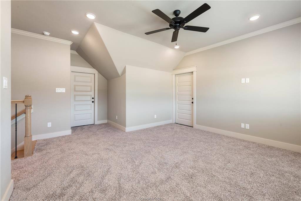 944 Calaveras, College Station, TX 77845