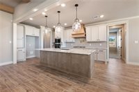 944 Calaveras, College Station, TX 77845