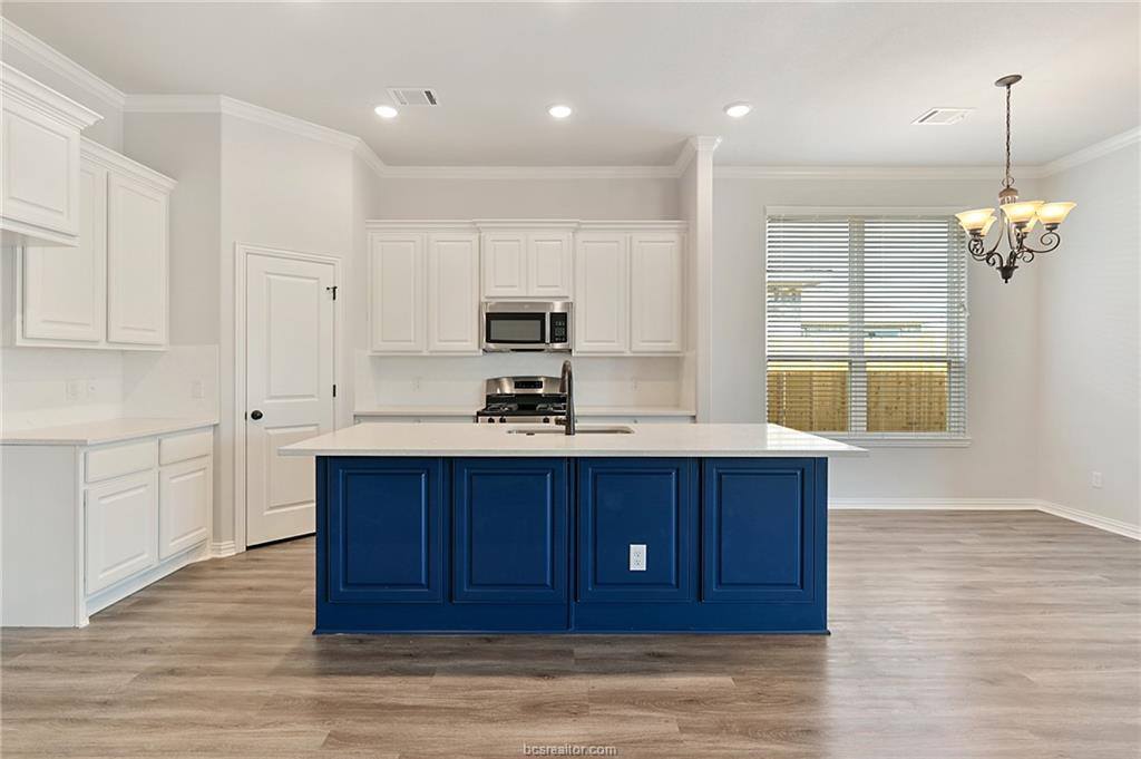 6436 Raleigh, College Station, TX 77845