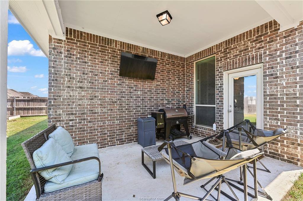 6328 Eldora Drive, College Station, TX 77845