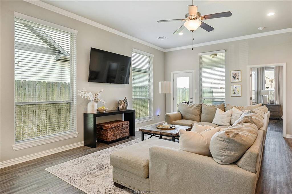 6328 Eldora Drive, College Station, TX 77845