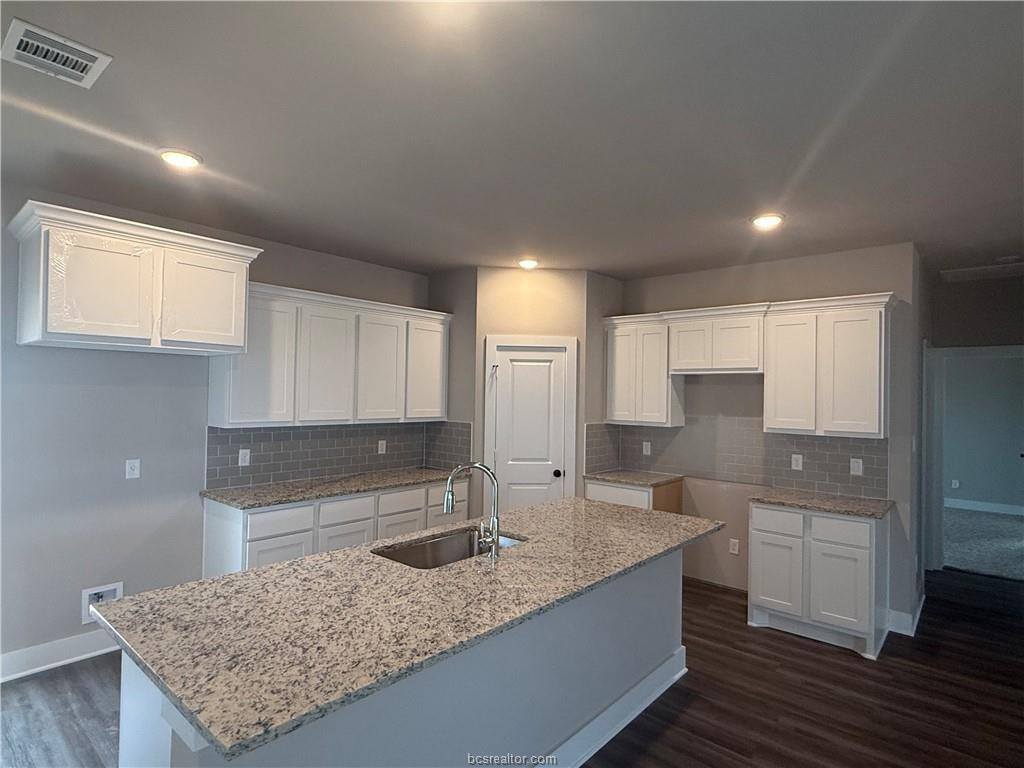 6114 Pocono Drive, College Station, TX 77845