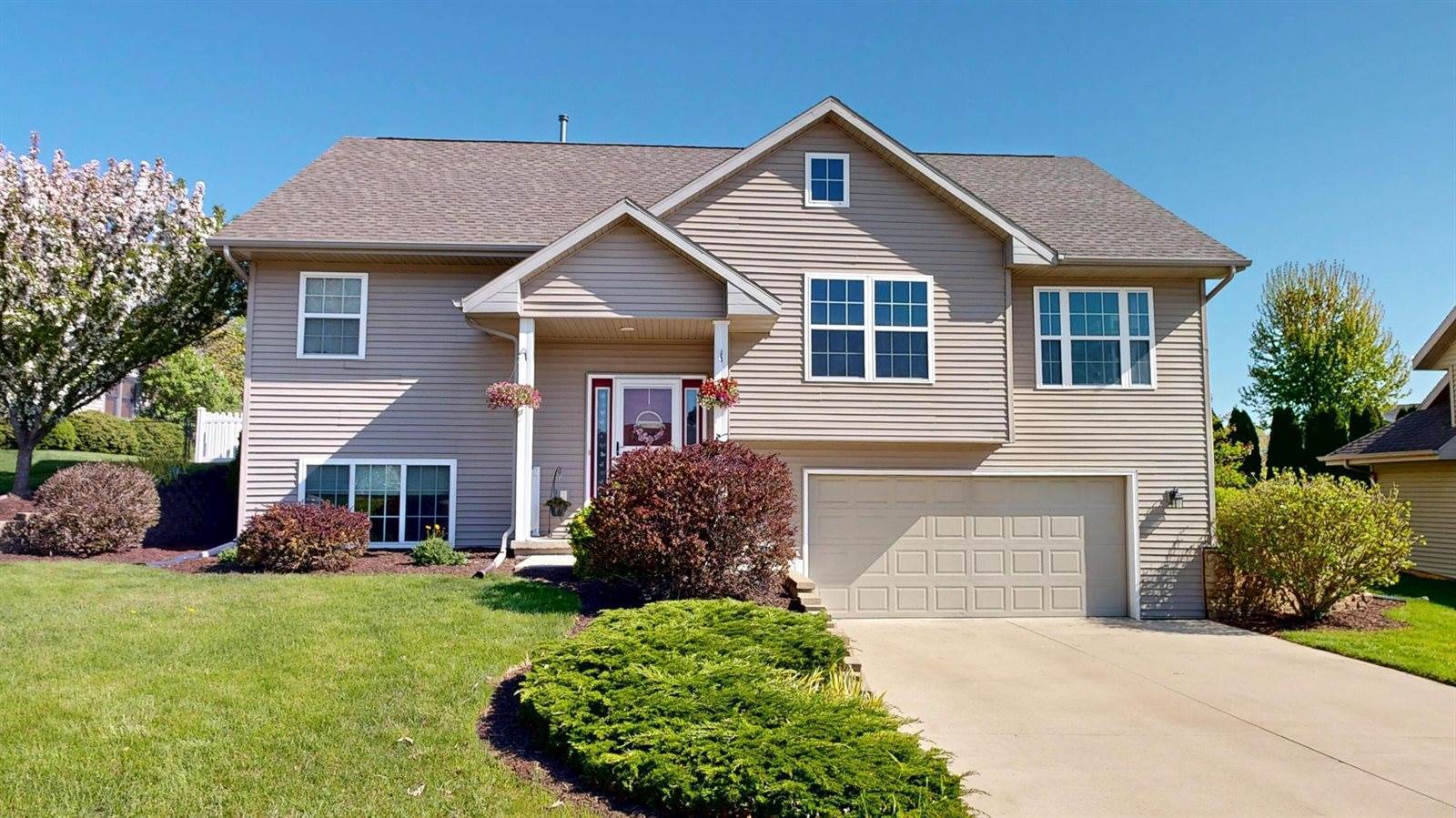 184 Badger Ln, Milton, WI 53563