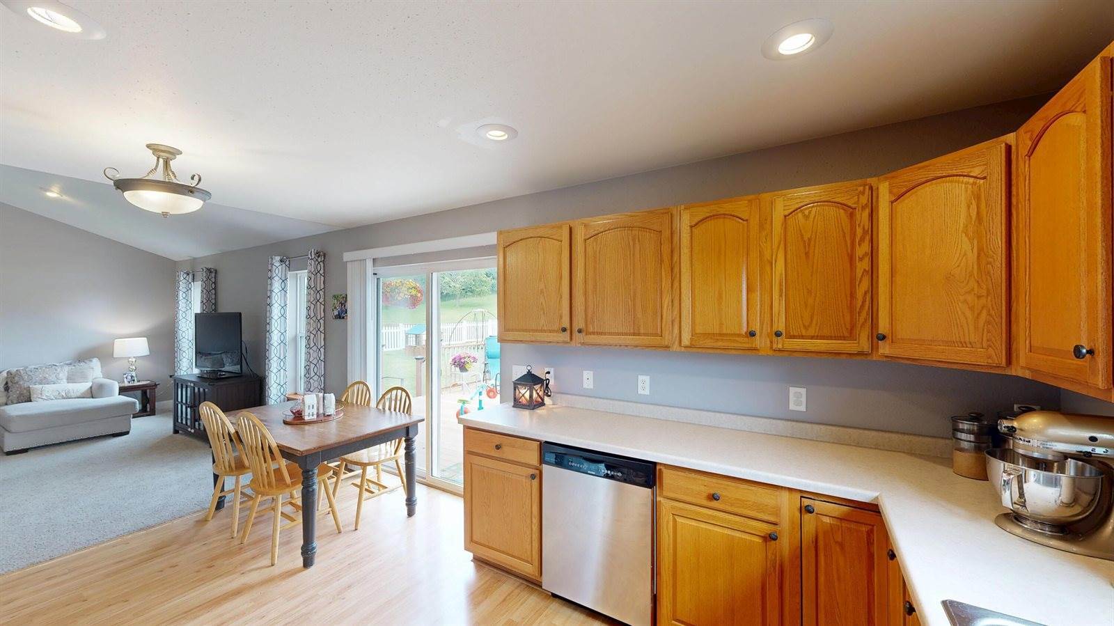 184 Badger Ln, Milton, WI 53563