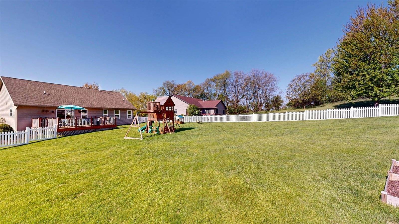 184 Badger Ln, Milton, WI 53563