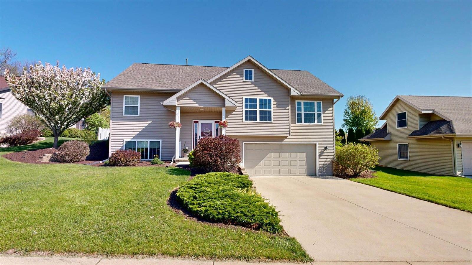 184 Badger Ln, Milton, WI 53563