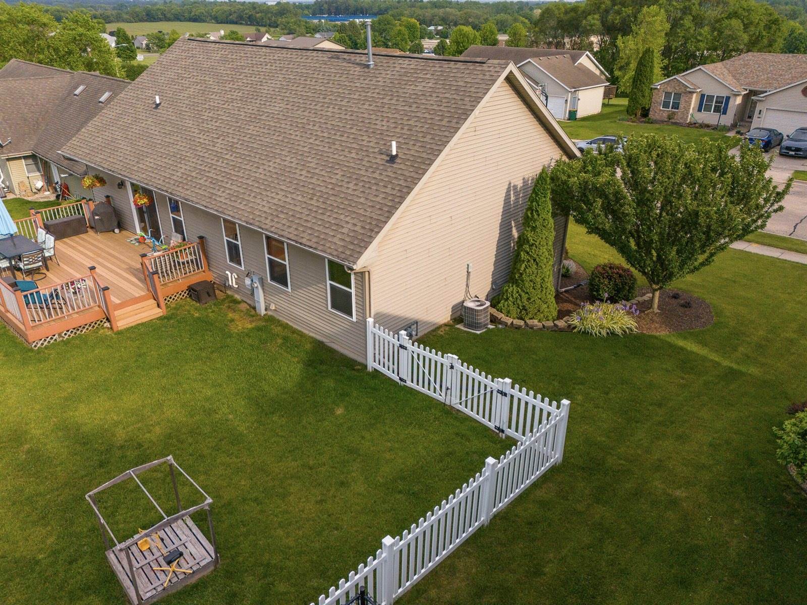 184 Badger Ln, Milton, WI 53563