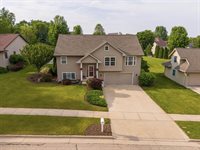 184 Badger Ln, Milton, WI 53563