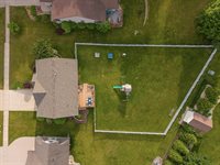 184 Badger Ln, Milton, WI 53563