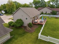 184 Badger Ln, Milton, WI 53563