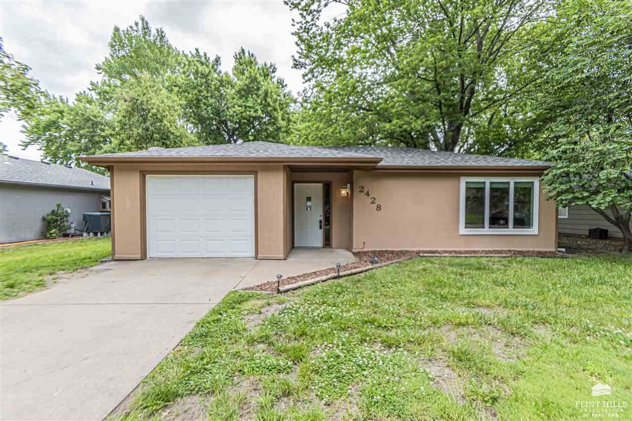 2428 Purcell’s Mill, Manhattan, KS 66502