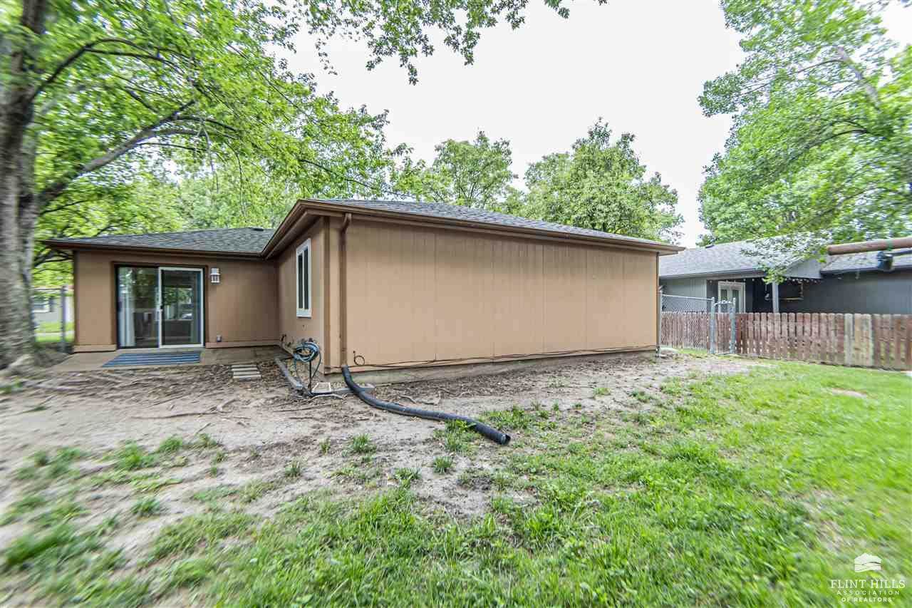 2428 Purcell’s Mill, Manhattan, KS 66502