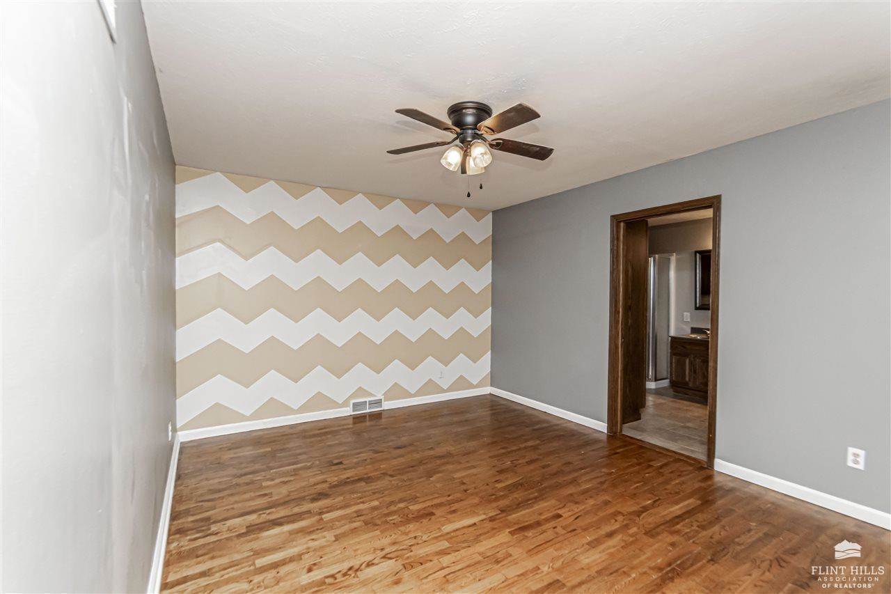 1107 North Olive, Abilene, KS 67410