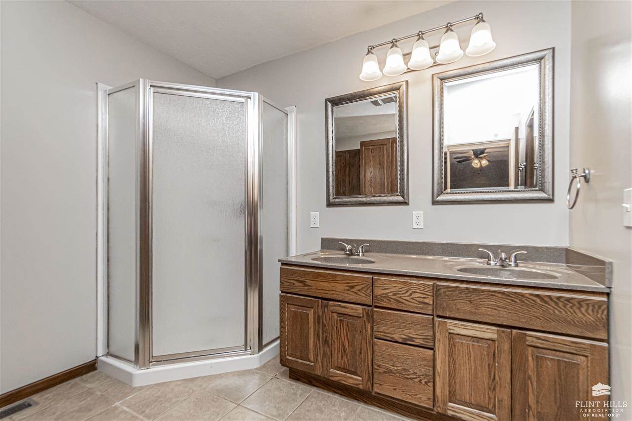 1107 North Olive, Abilene, KS 67410