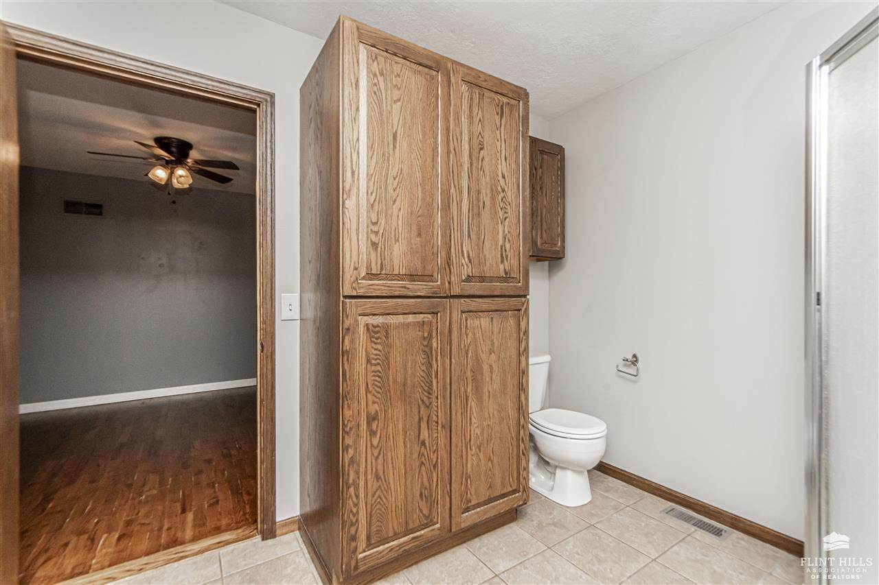 1107 North Olive, Abilene, KS 67410