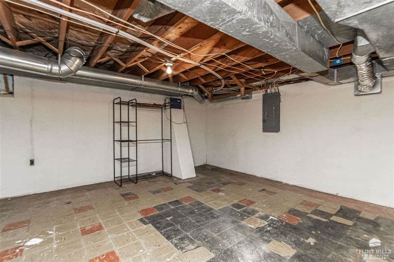 1107 North Olive, Abilene, KS 67410