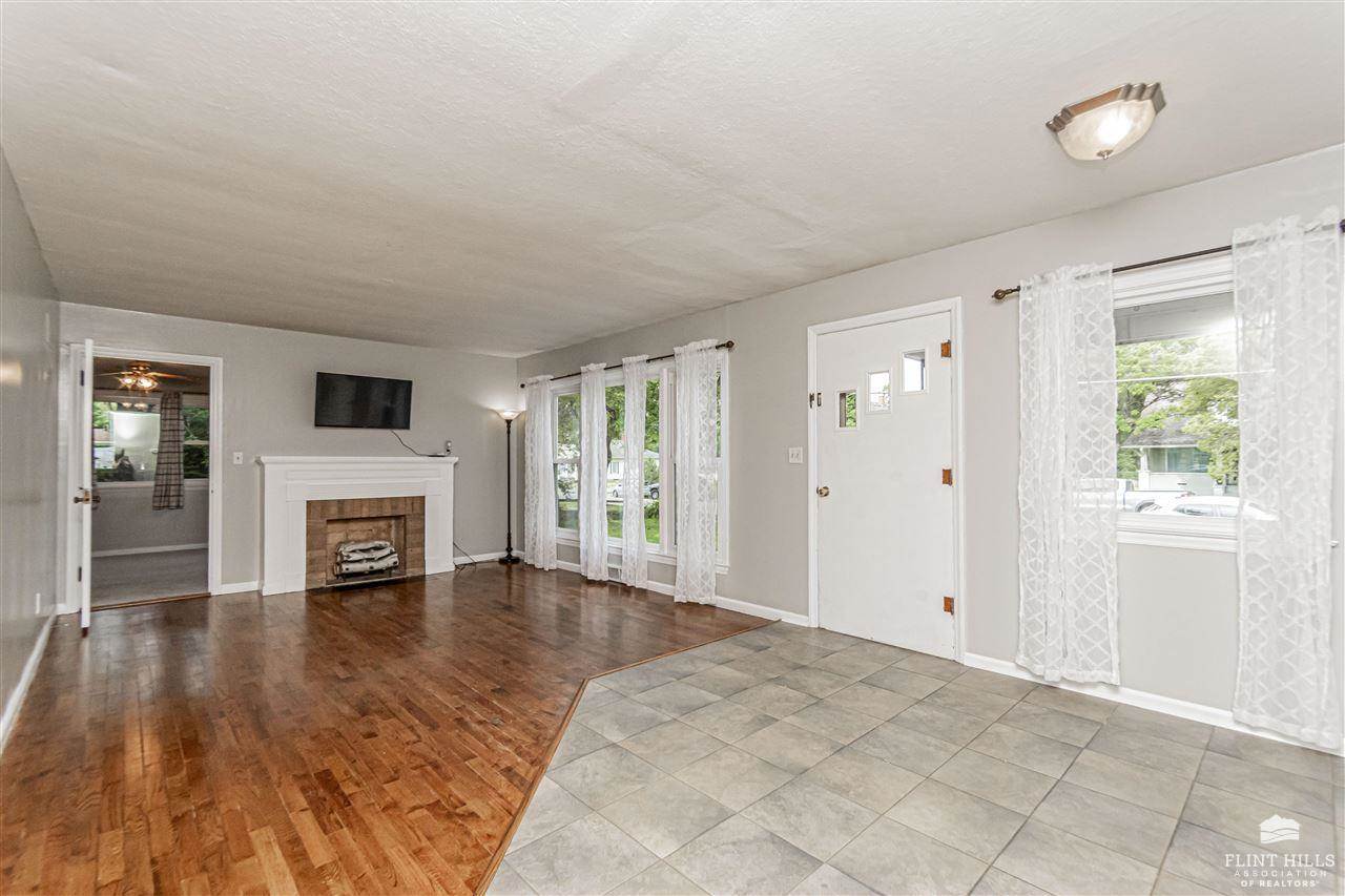 1107 North Olive, Abilene, KS 67410