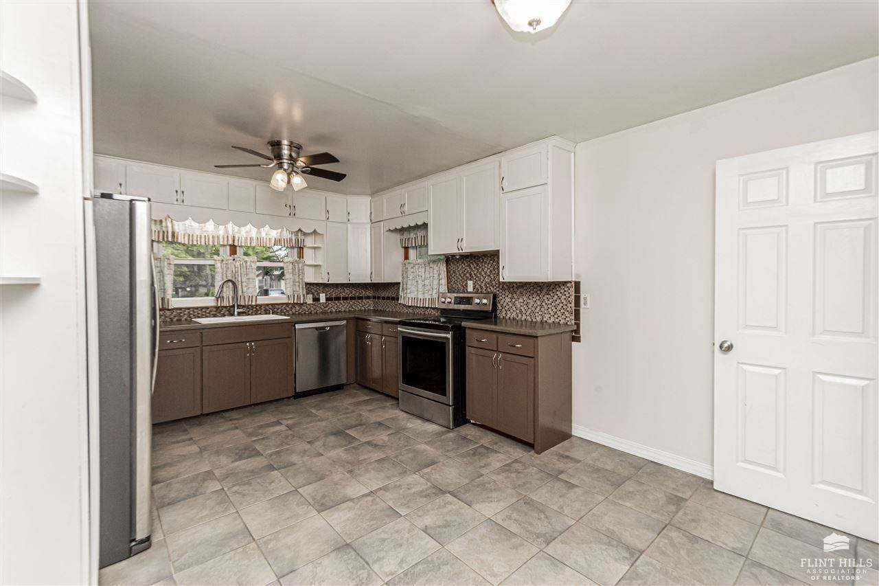 1107 North Olive, Abilene, KS 67410