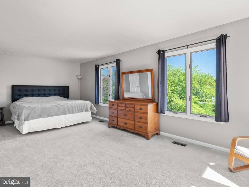 102 Noble Drive, Downingtown, PA 19335