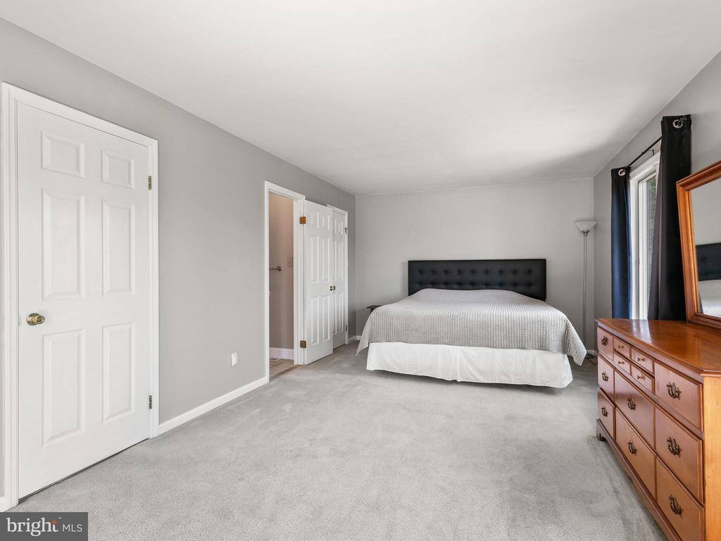 102 Noble Drive, Downingtown, PA 19335