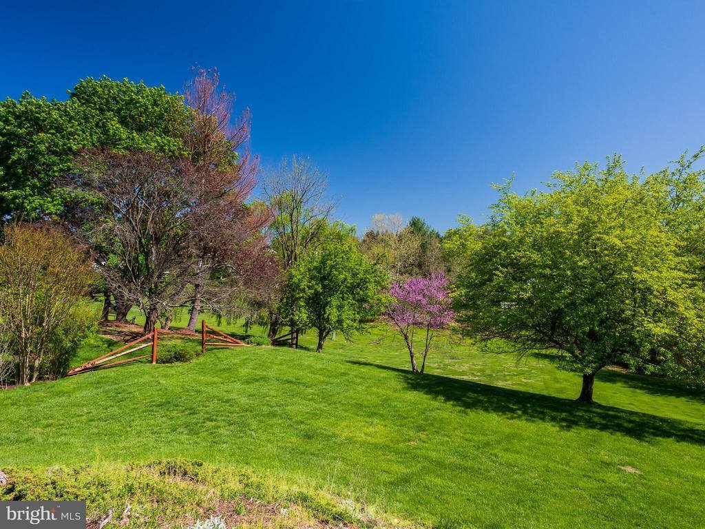 102 Noble Drive, Downingtown, PA 19335