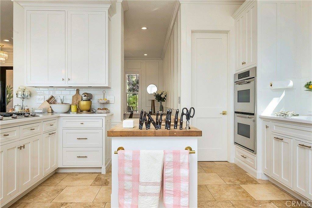 16038 Eagle Rock Road, Hidden Valley Lake, CA 95467