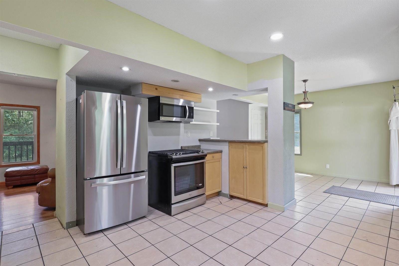 917 5th Avenue, Hancock, WI 54943