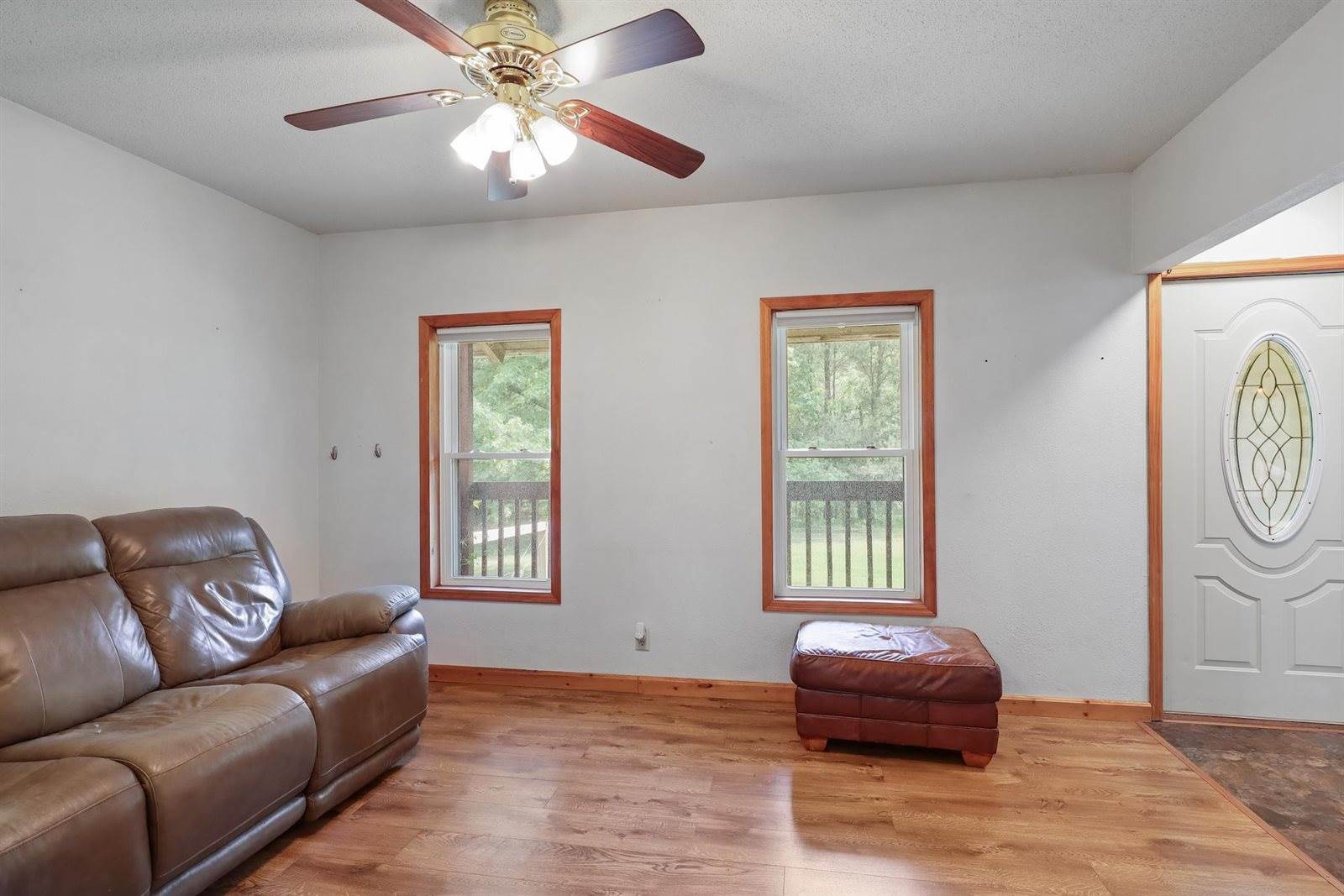 917 5th Avenue, Hancock, WI 54943