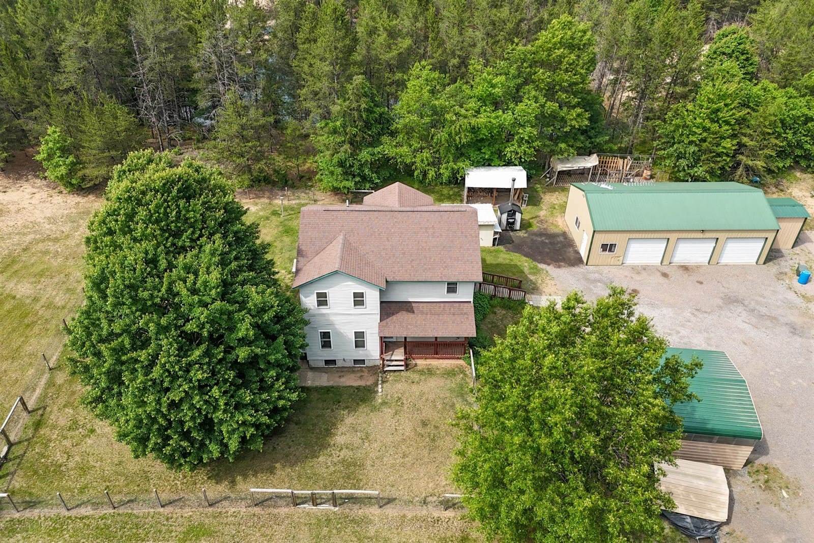 917 5th Avenue, Hancock, WI 54943