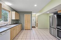 917 5th Avenue, Hancock, WI 54943