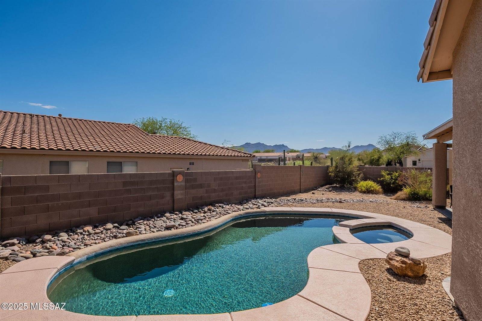 3979 West Prosperity Mine Place, Tucson, AZ 85745