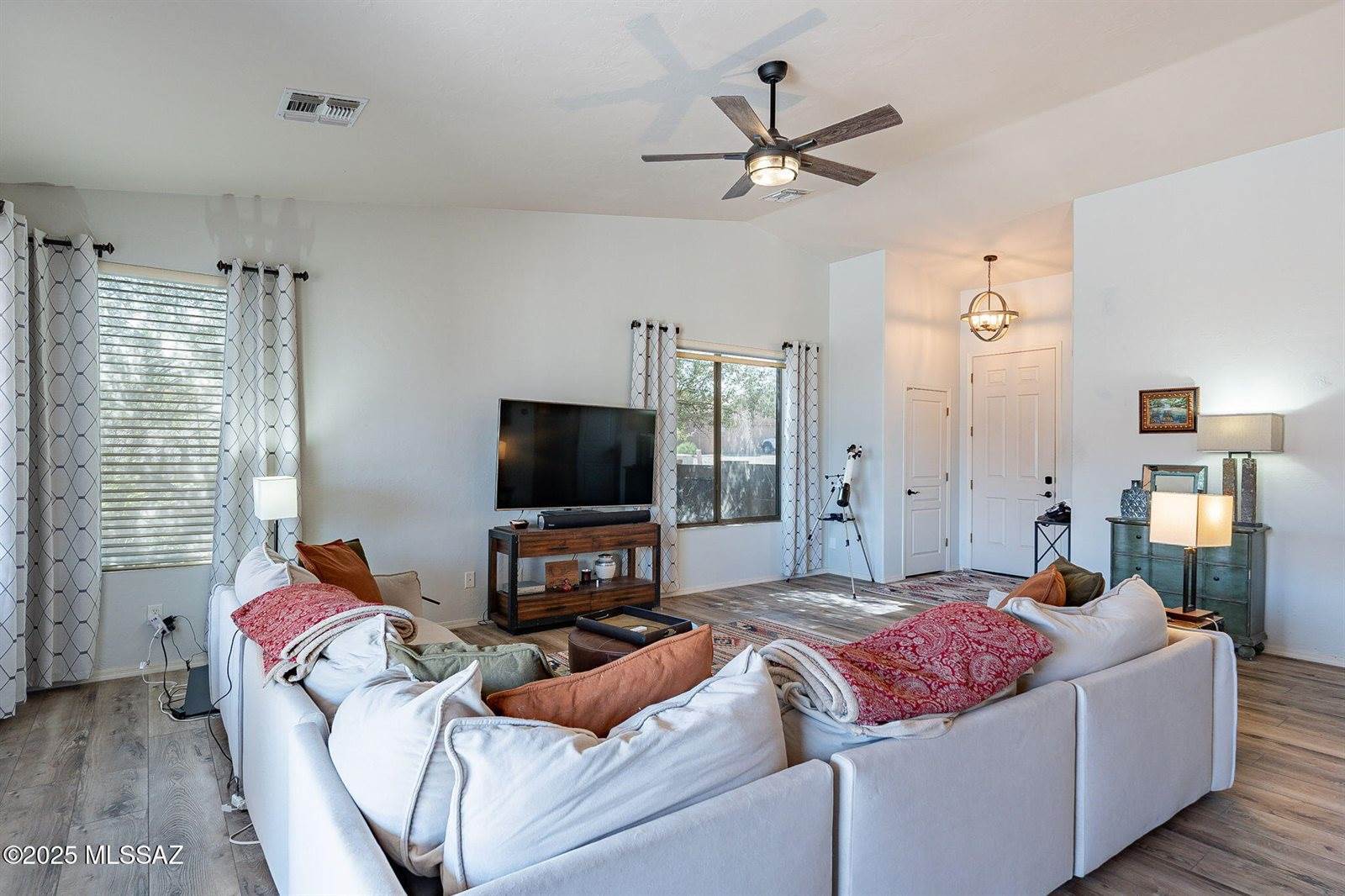 3979 West Prosperity Mine Place, Tucson, AZ 85745